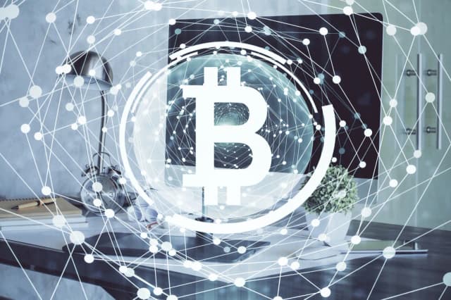 Czy warto inwestować w bitcoina? Zyski i ryzyko, które musisz znać Czy warto inwestować w bitcoina? Zyski i ryzyko, które musisz znać