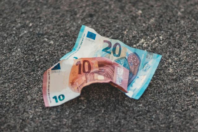 Czy w NBP można wymienić walutę? Sprawdź, dlaczego nie warto. Czy w NBP można wymienić walutę? Sprawdź, dlaczego nie warto.